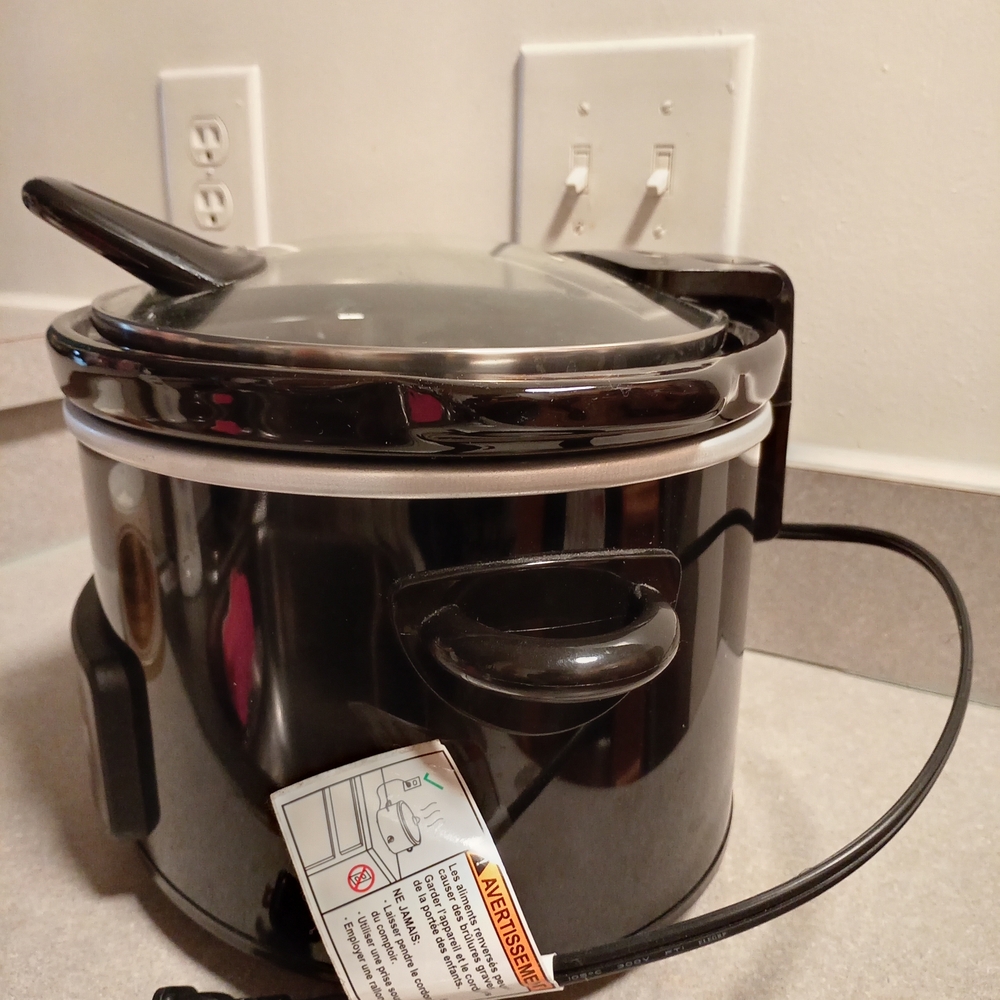 Crockpot Slow Cooker (Good As New) - Picture 5 of 9